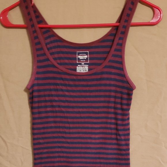Mossimo Supply Co., Size Med, Red & Navy Tank Top - Picture 9 of 10
